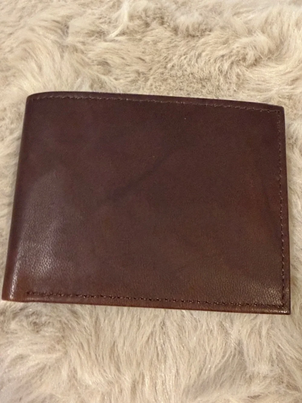 Buxton Men’s Brown Leather Bifold Wallet